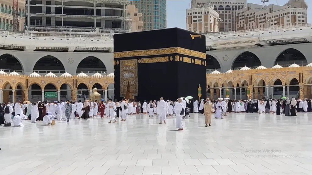 How to perform Umrah | a pic of Kaaba